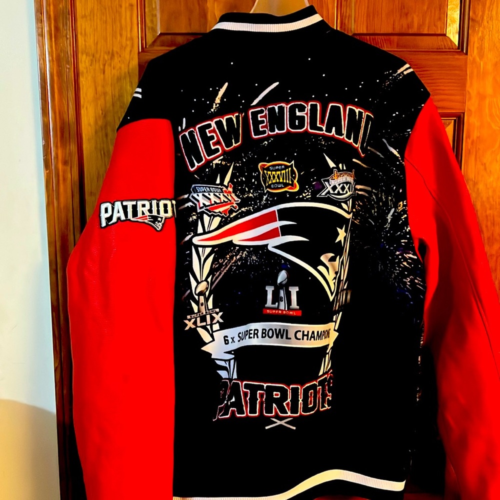 New New England Patriots 6xSuper Bowl Champions XXXVIII Varsity Bomber Jacket 3X